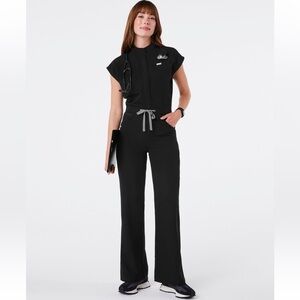 FIGS RAFAELA Cargo Wide Leg Scrub Jumpsuit BLACK size MP